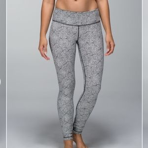 lululemon Wunder Under Pant grey floral